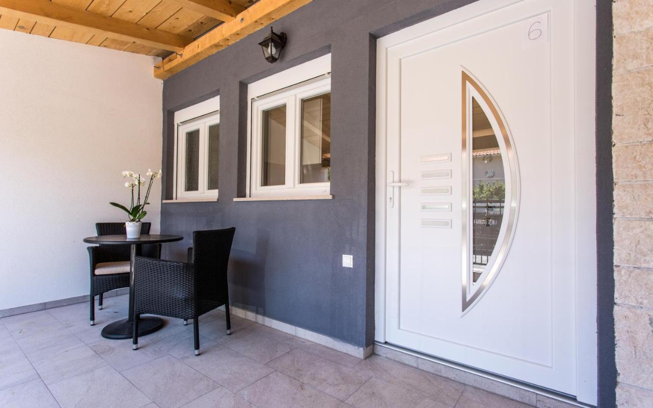 Apartments With A Parking Space Baska, Krk - 18808 المظهر الخارجي الصورة