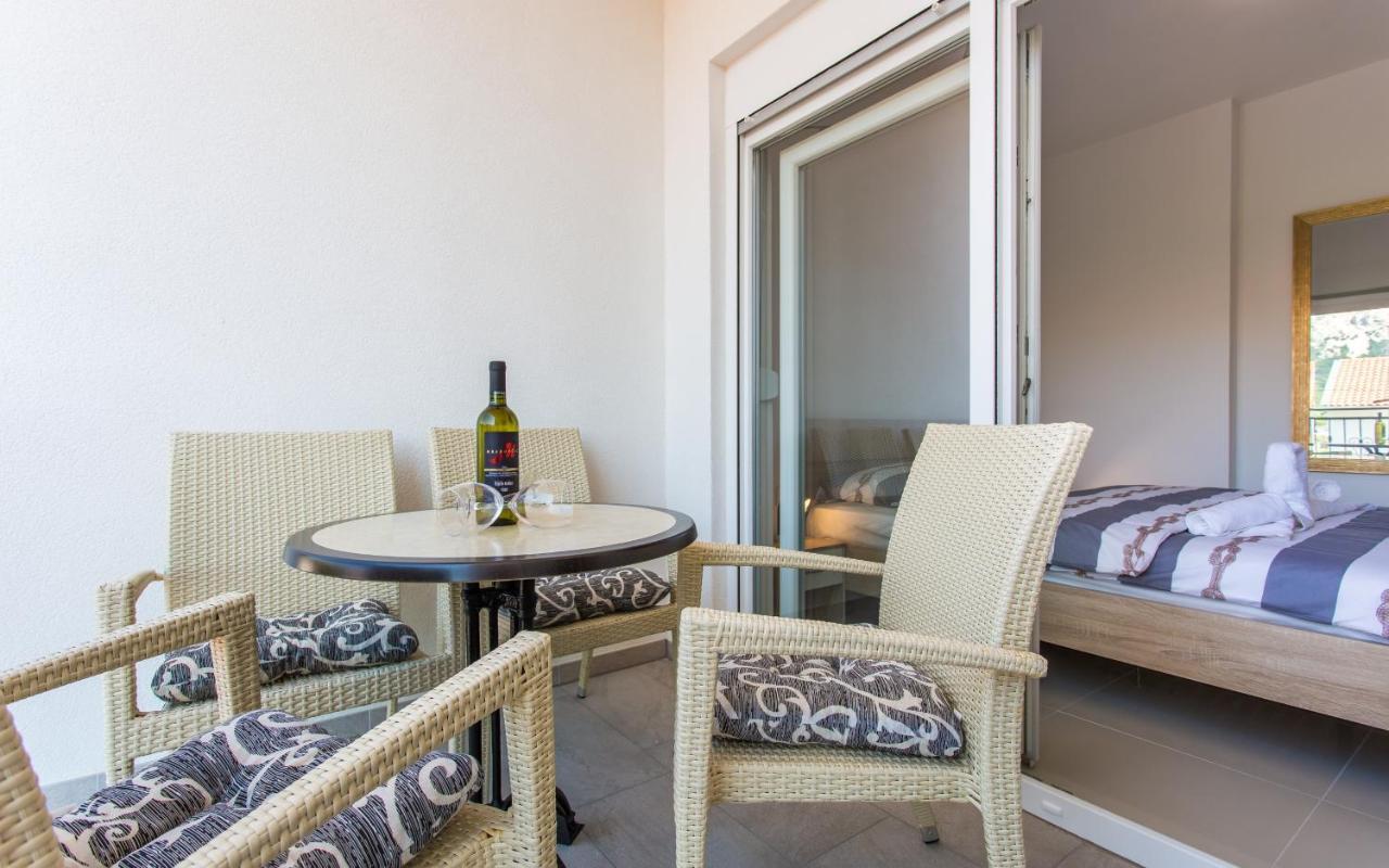 Apartments With A Parking Space Baska, Krk - 18808 المظهر الخارجي الصورة