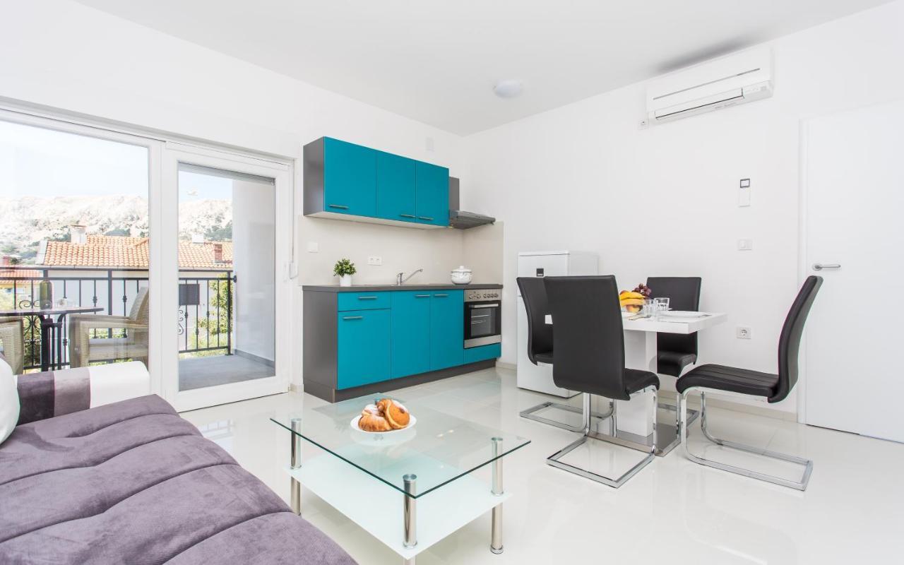 Apartments With A Parking Space Baska, Krk - 18808 المظهر الخارجي الصورة