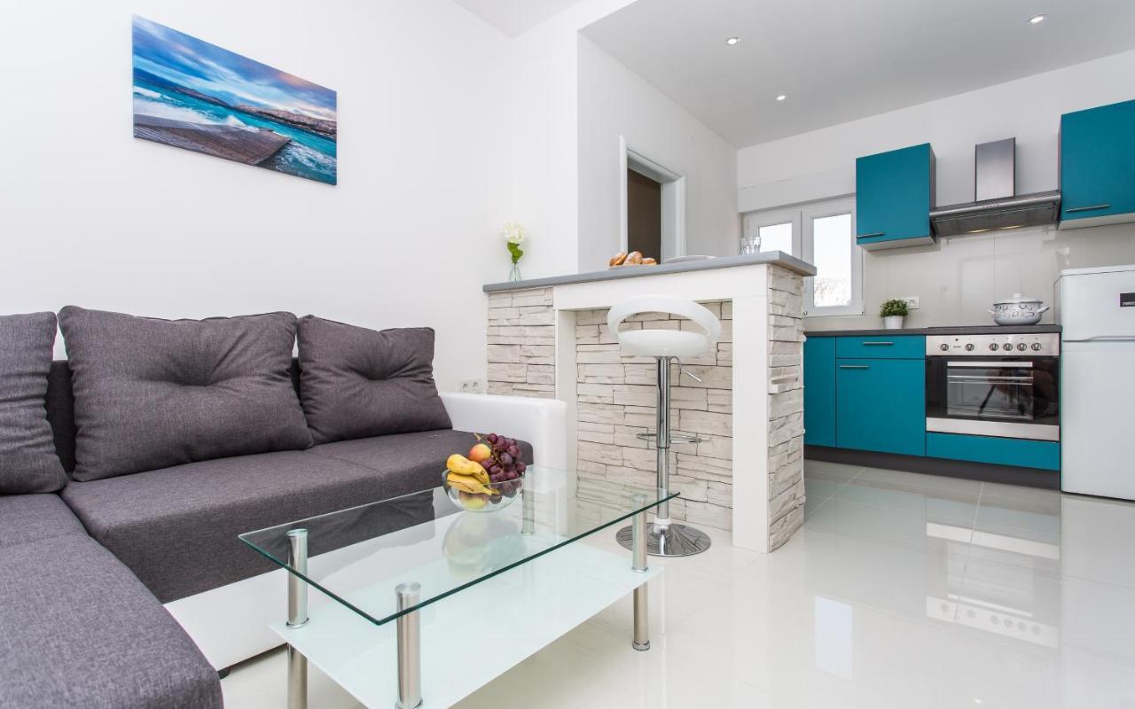 Apartments With A Parking Space Baska, Krk - 18808 المظهر الخارجي الصورة