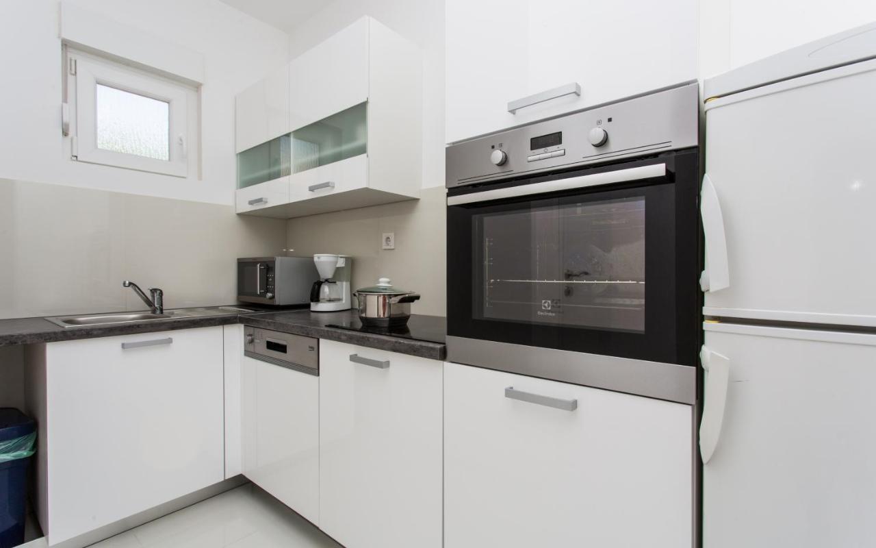 Apartments With A Parking Space Baska, Krk - 18808 المظهر الخارجي الصورة