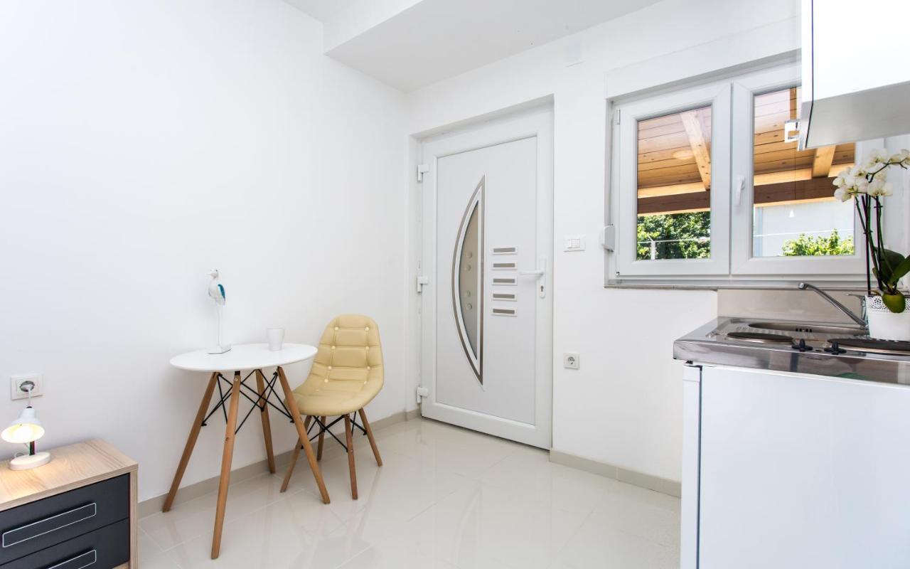 Apartments With A Parking Space Baska, Krk - 18808 المظهر الخارجي الصورة